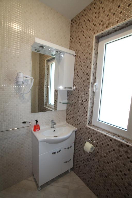 Apartments Marovic ヘルツェグ・ノヴィ エクステリア 写真